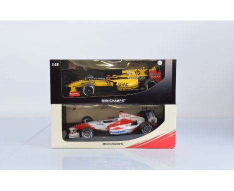 Two Minichamps 1:18 scale Formula One models, Renault F1 Team Showcar 2010 and Panasonic Toyota Racing TF104 R. Zonta, both b