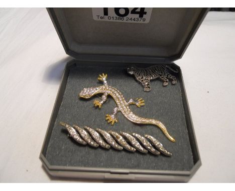 2 Vintage silver brooches, one with rhinestones and marcasite, Enamel tiger & vintage costume lizard