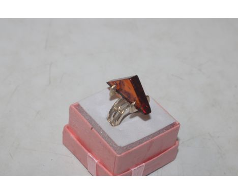 A vintage Macintosh style Sterling silver and amber ring, ring size M/N (can be one size)