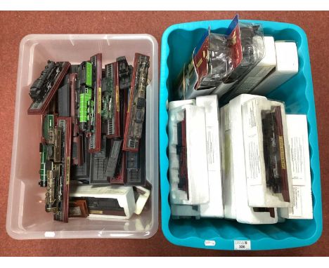 Approximately Forty 1:76th Scale Plastic Model "Static' Locomotives. Presented on display plinths, mostly boxed. (Two Tubs).