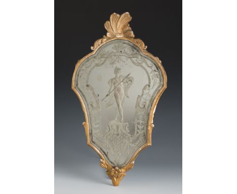 Small cornucopia from the 18th century.Carved and gilded wood.Mirror of epoch engraved to the acid with soldier, vegetable or
