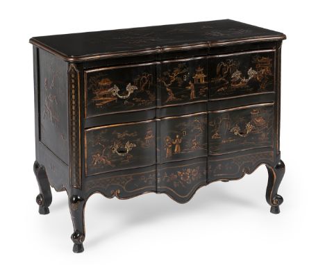 Louis XV style commode. France, early 20th century.Carved wood decorated with chinoiserie.It presents some lack in the polych