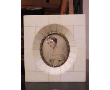 VICTORIAN OVAL MINIATURE PORTRAIT WITHIN IVORY KEY FRAME 