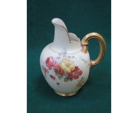 ROYAL WORCESTER HANDPAINTED AND GILDED BLUSH IVORY CERAMIC JUG, APPROXIMATELY 13cm HIGH