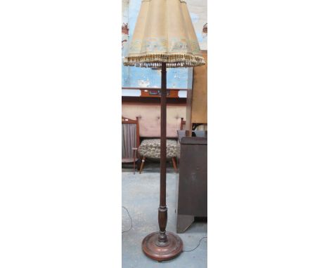 MAHOGANY COLUMN FORM STANDARD LAMP WITH SHADE 