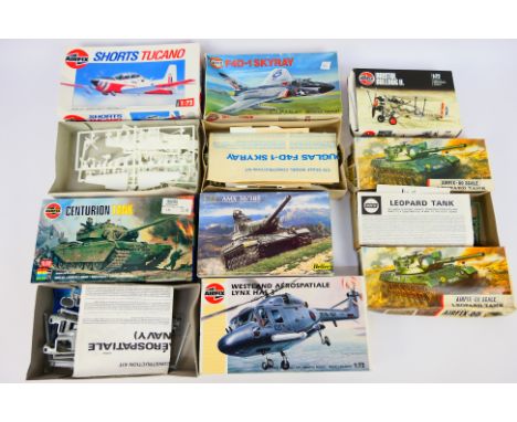 Airfix - Heller - Eight plastic kits in 1/72 scale to include 79899 AMX 30/105, 03054 Westland Lynx HAS 3, 02307 Centurion Ta