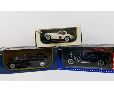 Signature Models - Ricko - Three boxed diecast model vehicles in 1:18 scale. Lot comprises of Ricko Lincoln Model K 1931; Sig