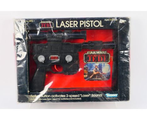 Kenner - Star Wars - A 1983 Star Wars Return of the Jedi Laser Pistol (38110) Item appears to be in good-very good condition 
