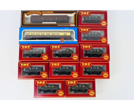 Great Model Railways / Airfix - Mainline - A boxed group of 12 OO gauge rolling stock items, predominately made up from GMR /