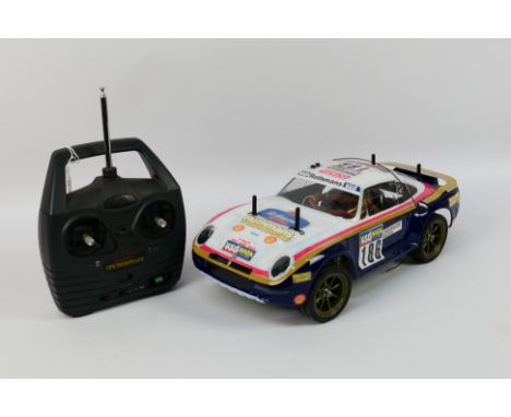 Tamiya? - Other - A vintage 1984 unboxed and constructed Tamiya styled #58059 1:12 scale Porsche 959 High Performance Rally R