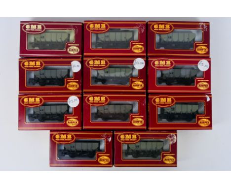 Great Model Railways / Airfix - A rake of 11 boxed OO gauge GMR / Airfix #54368 21T Hopper Wagons in BR grey livery 'E299595K