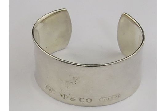 A 3cm Wide Concave Cuff Bangle Stamped 925 T Co 17 On Front And 01 Tiffany