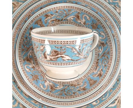 Wedgwood 22 piece tea set in the Blue Florentine W2714 pattern, together with 1 salad plate and 3 dinner plates (26 pieces, 2