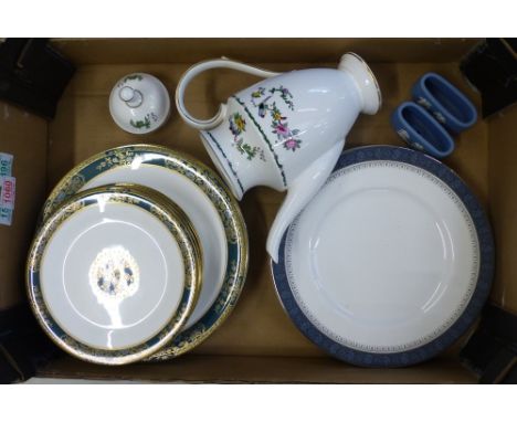 Collection of Royal Doulton 'Sherbrooke' H5009 and 'Carlyle' H5018 dinner and side plates, Wedgwood jasperware lighter (no el
