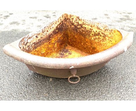 Vintage cast iron corner trough 