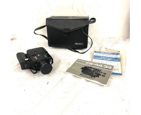 Sankyo ES-33 Electronic system super-8 retro movie camera recorder with carry case 