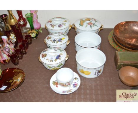 A collection of Royal Worcester "Evesham" oven to tableware 