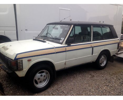 - Reputedly an ex-police car (complete with 'jam sandwich' livery)

- 3.5 litre V8, manual transmission, Brown cloth upholste