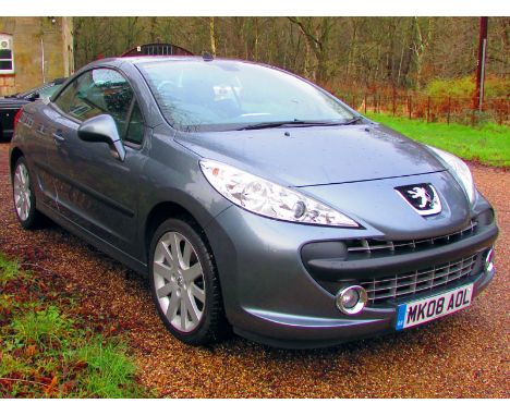 - Registered to the same family from new and just 9,500 recorded miles

- 1.6 litre engine, five-speed manual gearbox, Dark G