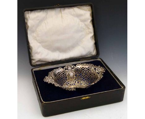 Silver basket with open-work sides, Haseler Bros, Chester 1905, length 28cm, 9oz 9dwt, in its presentation box.    Condition 