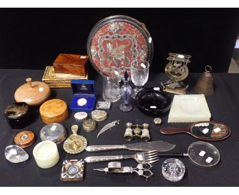 A QUANTITY OF MIXED SUNDRIES, INCLUDING A POSTAL SCALE a footstool, a (damaged) snuffbox depicting Napoleon, a T.Goode 1937 c