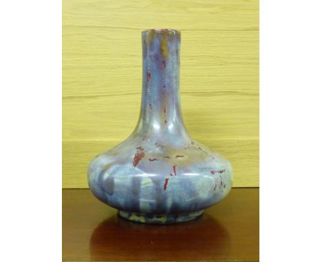 HOWSONS STUDIO POTTERY VASE DATED 1912, REF. No. 1070 ON BASE, PEARLISED-LUSTRE FINISH OVER RUBY RED GROUND (H: 25.5 cm, DIA: