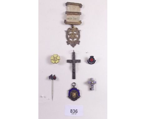 A silver masonic jewel, silver medal, various badges and a Japanese silver flag stick pin 