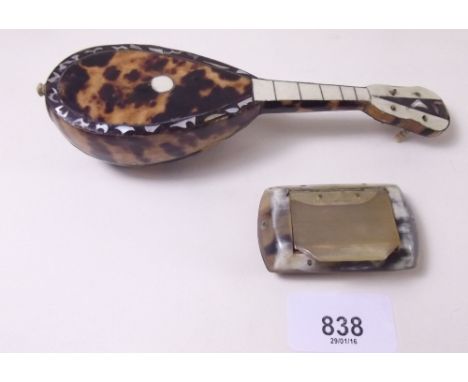A tortoiseshell mandolin and a horn snuff box  
