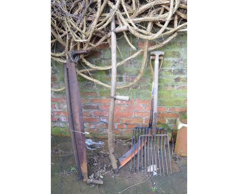 Garden / farming tools