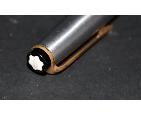 1960's MONTBLANC 32S Black Resin &amp; Steel Semi-Flex Nib Fountain Pen, 14ct Gold Nib Stamped 585 Top Snowflake Has Damage -