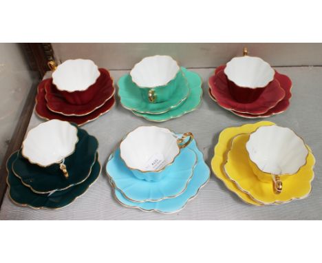 A Royal Stuart bone china Harlequin tea service, eighteen pieces 