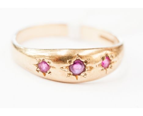 A ruby and gold ring (9ct) 