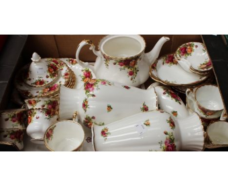 A Royal Albert 'Old Country Roses' tea service and ornamental wares 
