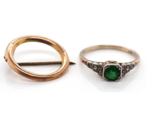 Antique 9ct gold ring and brooch Marked 9ct other marked rubbed Approx 2.78 grams. A/F to brooch. Ring size N.