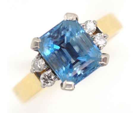 Aquamarine, diamond and 18ct gold ring. Two tone gold marked 18ct Approx 8.3mm x 6.6mm x 5.7mm rectangular cut aquamarine est