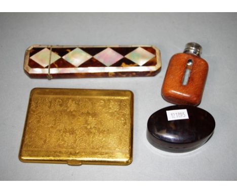 Early tortoiseshell & MOP spectacle case decorated with tortoiseshell and Mother of Pearl inlay, (length 15cm approx, small l