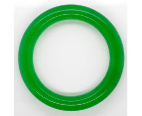 Chinese apple Jadeite bangle Tests as Jade/ Jadiete Approx 6cm inside diameter, 2mm  gauge thickness.