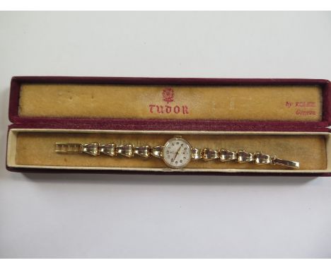 a ladies 9ct gold Tudor Royal, Rolex Bracelet wristwatch Circa 1950 - manual wind, 20mm wide including button - 15.5cm long, 