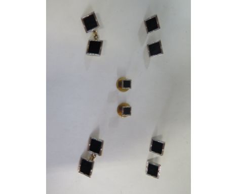 An 18ct and 9ct enamel cufflink, waistcoat button and stud set - Selfridge of London - good condition 