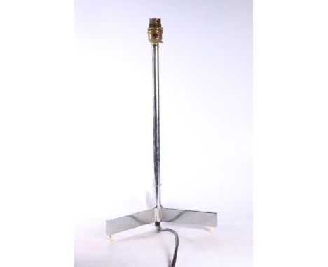 Art Deco style chromed metal table lamp, 45cm tall. 