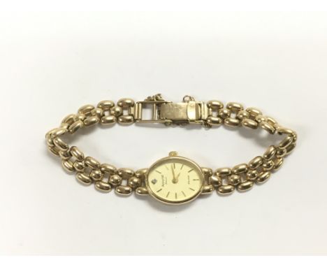 A 9ct gold Accurist watch, approx 18.4g.