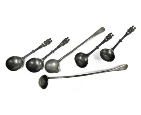 Four 20thC Continental pewter spoons, with royal figural terminals, marked to the shaft LLR 18cm wide, together with a pewter