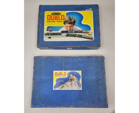 Hornby Dublo:&nbsp;two boxed electric train sets, comprising: EDG18 British Railways; and EDP11 Silver King. 