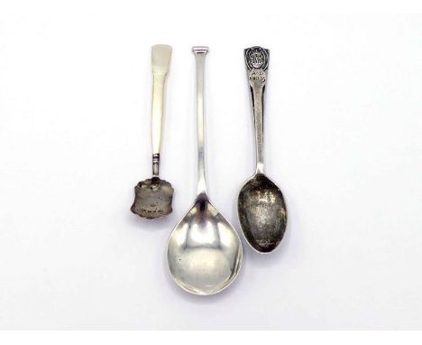 A silver souvenir spoon for the Silver Jubilee of reign of George V, by the Northern Goldsmiths Company, London, 1934, with e