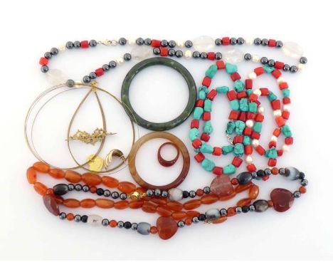 A mixed lot of hardstone jewellery, including a nephrite bangle, and agate bangle, and necklace, two  turquoise bead necklace