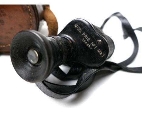 Military Mon. Pris. 1 MK1 Serial 36655 monocular in leather case