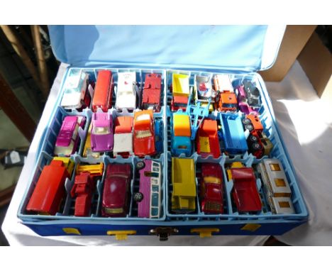 Vintage Matchbox Super Fast collectors carrying case and diecast vehicles 