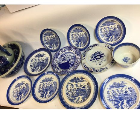 A collection of assorted blue and white items Mandarin Spode. NO RESERVE