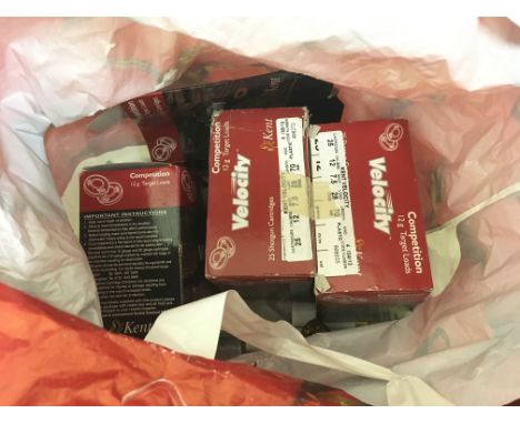 A collection of approximately 1000 shotgun cartridges. Please note that a shotgun license is required to purchase this item. 
