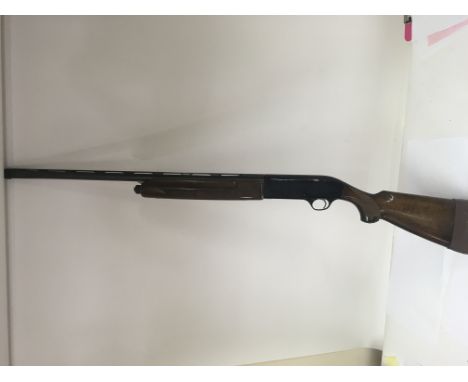 A P Beretta 12 bore semi automatic shotgun. 27inch barrel. Good condition. Please note that a shotgun license is required to 